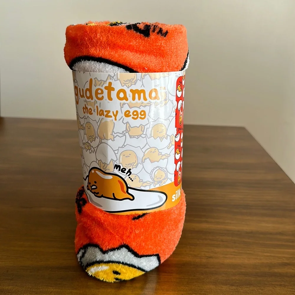 Sanrio Gudetama The Lazy Egg Throw Blanket 40x50 inches Silk Touch NWT - Picture 1 of 5